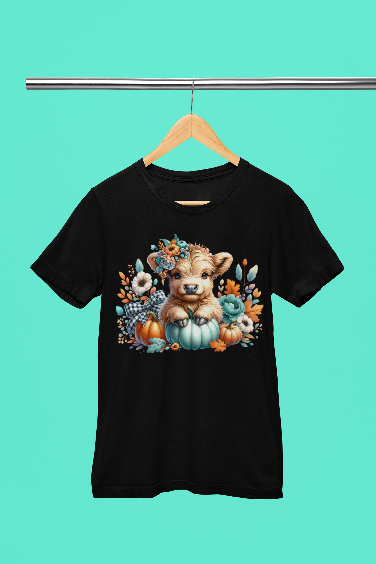 *2025 NEW SHOP ITEM* HIGHLAND COW FALL WITH PUMPKINS
