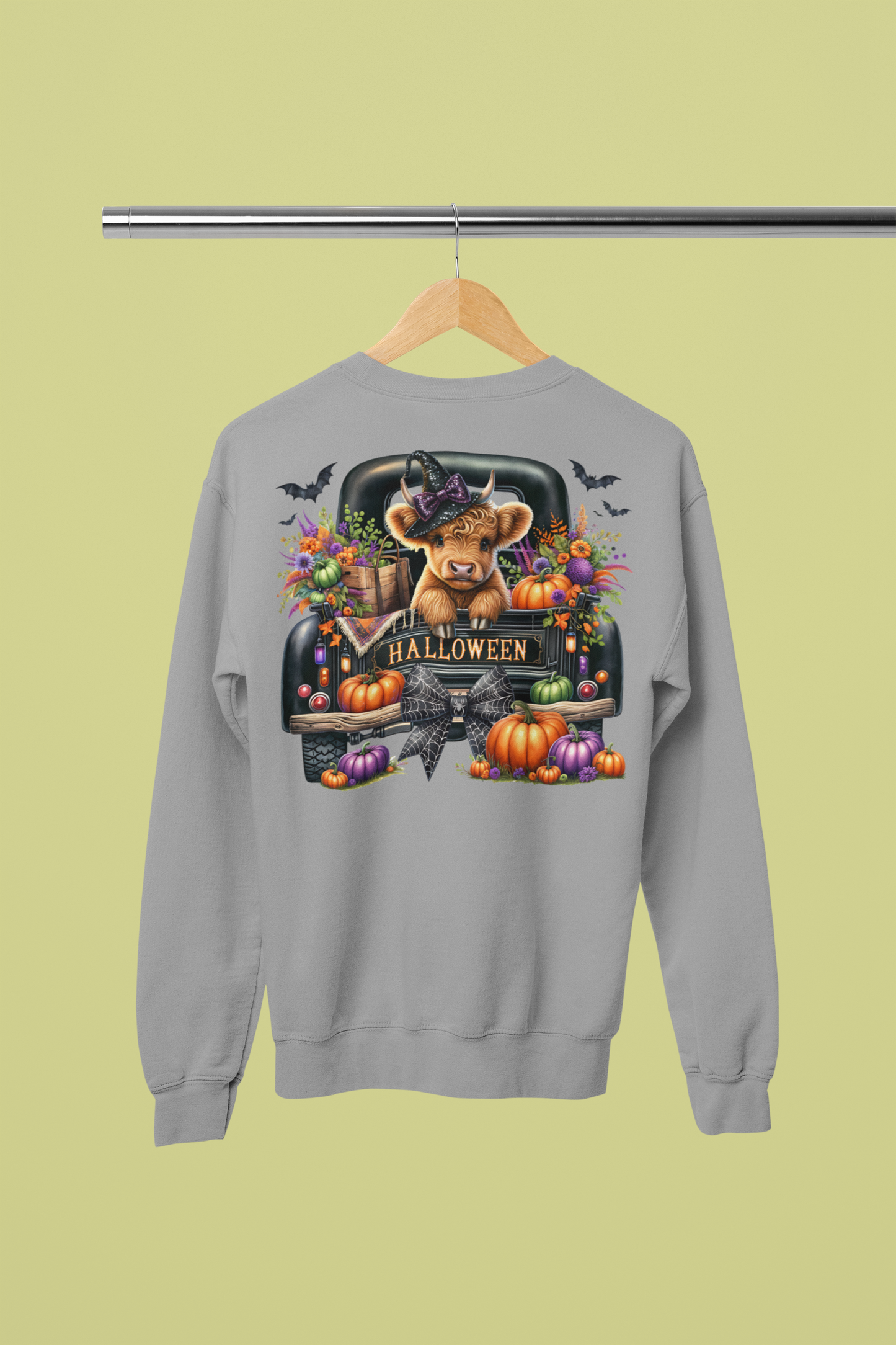 *2025 NEW SHOP ITEM* HIGHLAND COW HALLOWEEN BLACK TRUCK